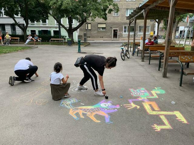Bei der Parkbetreuung gibt es viele Angebote für Kinder ab sechs Jahren.  | Foto: Juvivo 09
