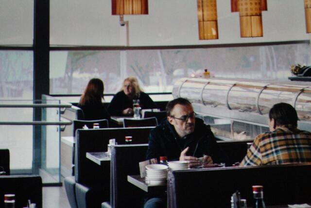 Elisabeth Lederer-Tölly (hinten rechts) beim Filmdreh zu Josef Haders "Wilde Maus" im Wiener Prater. | Foto: Privat
