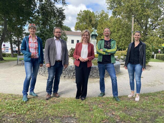 Christa Wendelin, Gerhard Mölk, Leonore Gewessler, Sebastian Schirl-Winkelmaier, Claudia MaierSpacer (v.l.) | Foto: Grünen