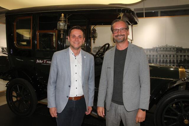 Bürgermeister Michael Schwarzmayr und Jakob Iglhauser.