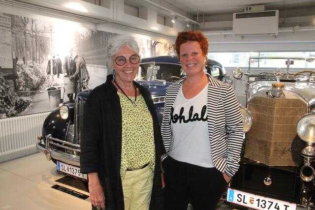 Breitners Urgroßnichte Julia Riedl mit Mama Ursula Riedl.