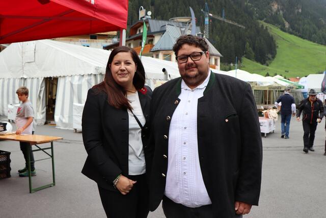 Bezirksleiterin Jaqueline Traxl und Bezirksjungbauernobmann Mathias Neuner. | Foto: Othmar Kolp