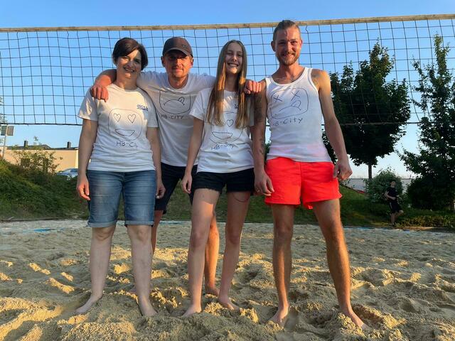 Das Moosdorfer Beachvolleyballturnier soll auch im kommenden Jahr stattfinden.  | Foto: Team Moosdorf