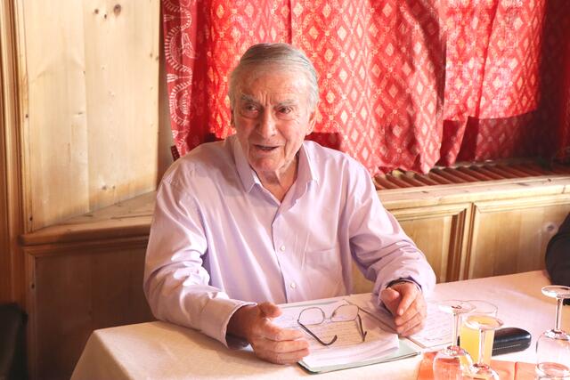 Der langjährige Rechtsberater des Tiroler Baurenbundes und Ex-Landtagsabgeordnete Heinrich Juen hielt Rückschau. | Foto: Othmar Kolp