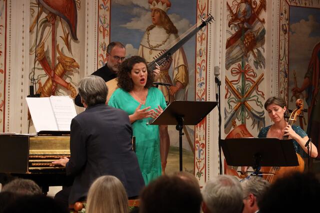 Stéphanie Varnerin &amp; L’Astrée im Spanischen Saal von Schloss Ambras | Foto: Innsbrucker Festwochen / Celina Friedrichs