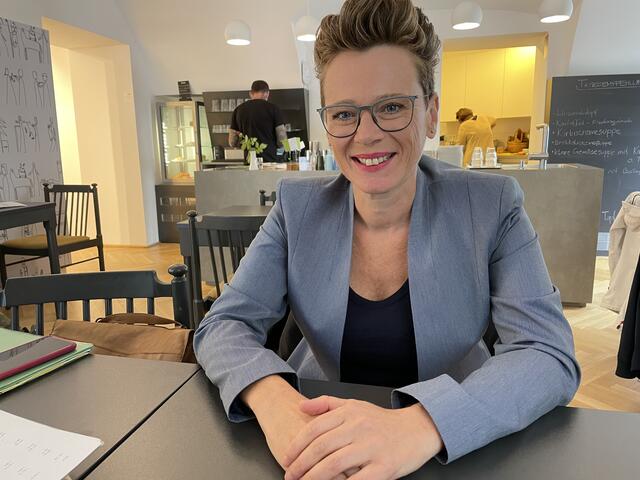 Die grüne Spitzenkandidatin Eva Schobesberger will bei der Wahl zulegen und die regierende rot-blaue Mehrheit brechen. | Foto: BRS/Diabl