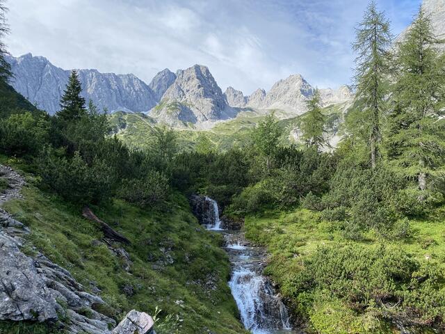 Diesen wunderbaren Blick haben nur die Wanderer. Mit dem Bike kommt man hier nicht hin. | Foto: Reichel