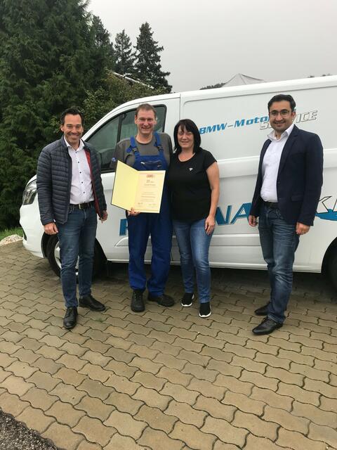 Wirtschaftskammer-Purkersdorf Außenstellenobmann Andreas Kirnberger, Unternehmer Gerald Prazna, Heidi Prazna und WK-Außenstellenleiter Ramazan Serttas | Foto: WK /Elisabeth Barisits
