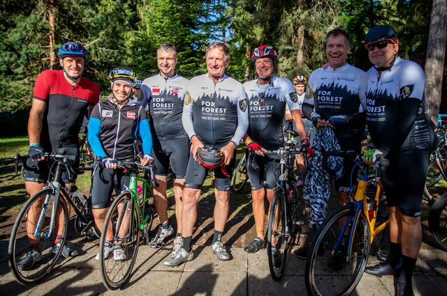 Viele der größten Kärntner Persönlichkeiten ließen sich die "Tour de Franz" nicht nehmen. | Foto: LPD/Jannac