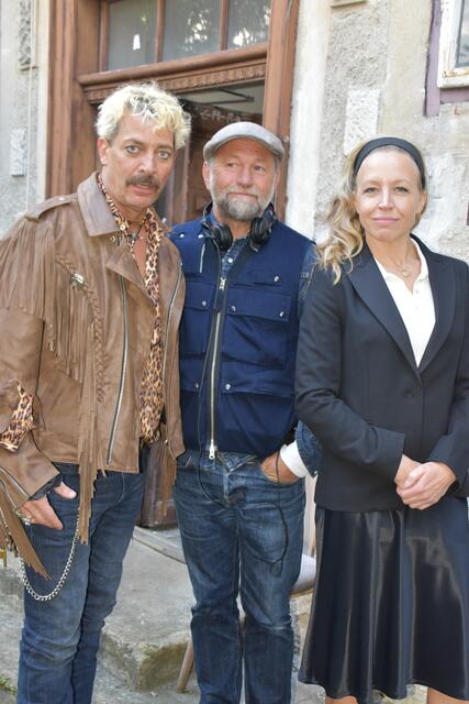 Cooler Joe (Bloéb), Regisseur Breé und Bianca (Proll)