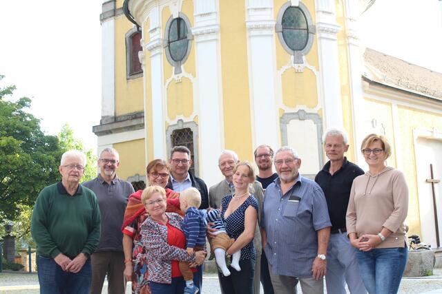 Engagierte Hagenberger und Hagenbergerinnen setzen sich mit Vehemenz für die Sanierung der Schlosskapelle ein. | Foto: BRS/Roland Wolf