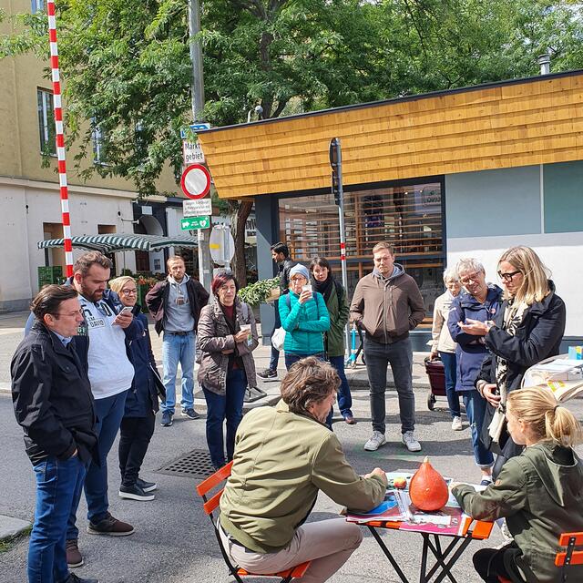 Diskussionen über die Zukunft des Grätzels. | Foto: BV 12