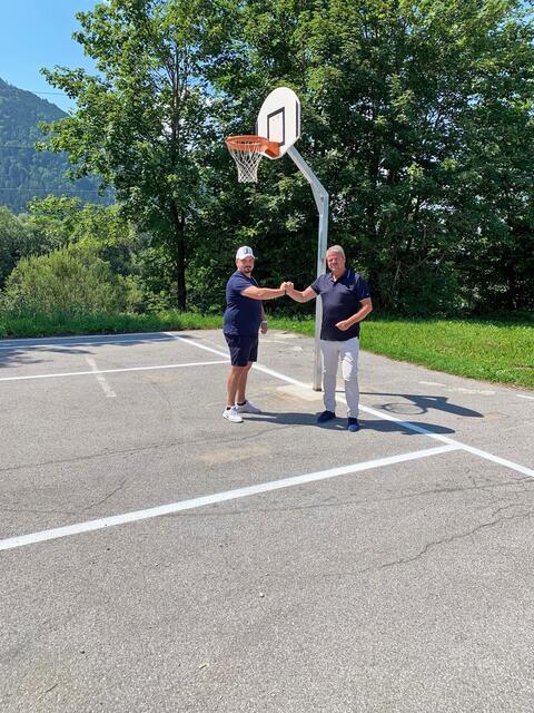 Initiator Marko Mihalovic mit Bürgermeister Gerhard Köfer  | Foto: privat
