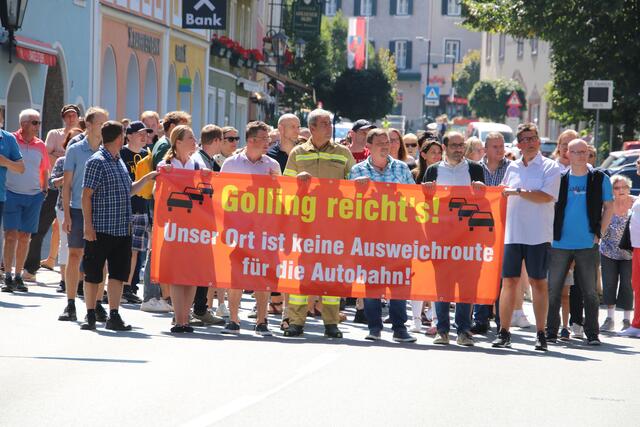 Gollinger demonstrieren | Foto: HKroBild/Mundus24