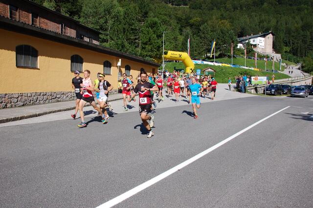 96 Starter beim Raxlauf 2021.