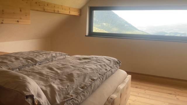 Das Schlafzimmer im Waldchalet im zweiten Stock.  | Foto: Koidl