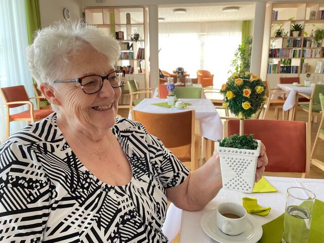Frau Gerti wohnt seit drei Jahren hier und ihr war noch keinen Tag fad