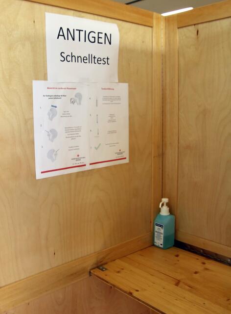 Teststraße und Impfung im Gemeindezentrum Rif  | Foto: HKroBild