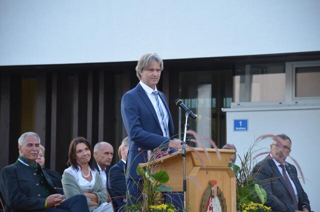 Bgm. Kaiß bei der Festansprache zur Fahrzeugsegnung.