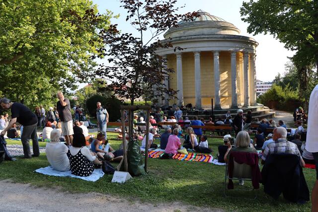 Zahlreiche Gäste entspannten am Sonntag im Schlosspark in Eisenstadt. | Foto: Sandra Koeune