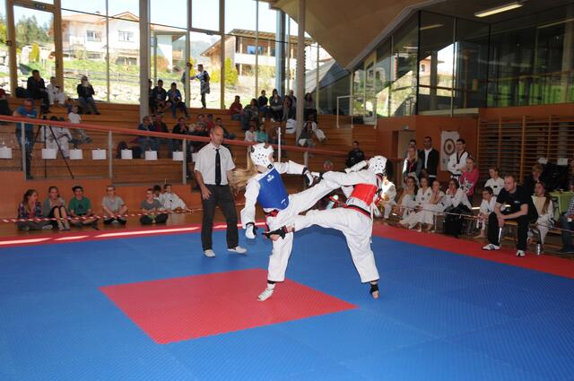 Wettkampf im Taekwondo – hier wird Kampfkunst demonstriert und die Zuschauer fiebern gespannt mit, was als nächstes passiert. | Foto: Taekwondo-Schule Saalfelden