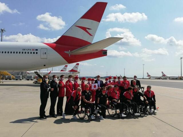 Das paralympische Team bei der Ankunft in Wien.  | Foto: Oliver Laaber
