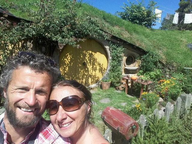 Anna und Peter Tüchler reisten in sechs Monaten um die Welt. | Foto: Tüchler