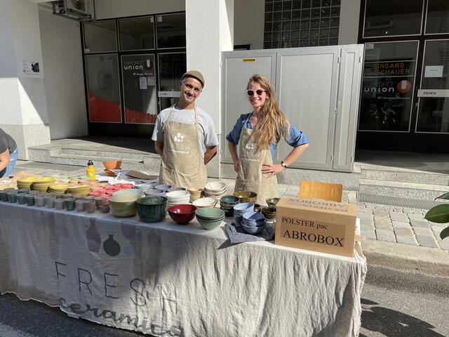Keihan Zahipour un d Tatiana Shaw haben die ehemalige Keramikfabrik übernommen. Jetzt führen sie diese unter dem Namen "Fresh Ceramics". | Foto: Berger