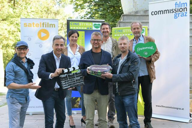 Als besonderes Gastgeschenk gab es die Steiermarktorte. | Foto: Robin Consult