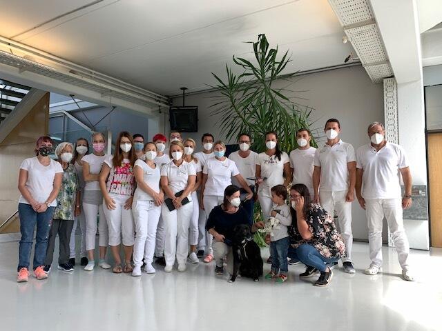 Das PIL Team mit Renate Andrae-Heil, dem kleinen Emil und seiner Mama. (vorne rechts) | Foto: PIL