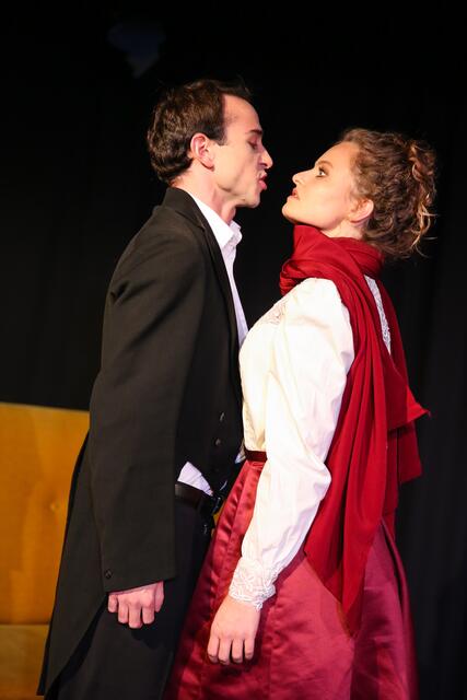 Samuel Pock (als Alexander Zemlinsky) und Gina Christof (als Alma) | Foto: Barbara Palffy