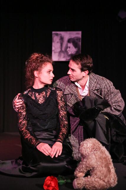 Gina Christof (als Alma) und Samuel Pock (als Franz Werfel) | Foto: Barbara Palffy