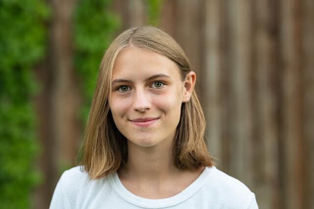 Kathi Angerer hat das Drumset von "The Tonebusters" im Griff. | Foto: Karl Fluch www.f16plus.com