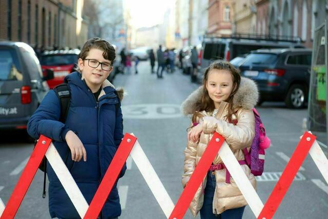 Die Schulstraße soll Kinder sicherer in die Schule bringen.  | Foto: Mobilitätsagentur Wien/Fürthner