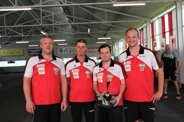 Der EV Tal Leoben gewann in Fernitz-Mellach den 16. Puntigamer-Ladler Cup.