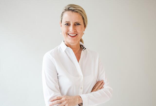 Die Obfrau der WK-Feldkirchen Eva Hoffmann informiert.