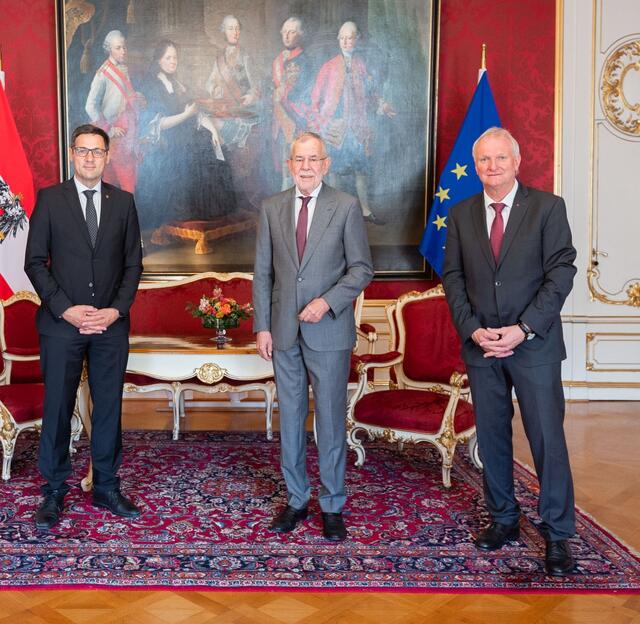 Bundesrats-Präsident Dr. Peter Raggl, Bundespräsident Dr. Alexander Van der Bellen, 1. Vizepräsident Günther Novak