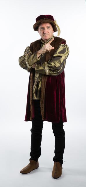 Foto von KH Sigl als „Lassla von Prag“ bei der Themenführung „Der letzte Ritter von Mauthausen“. | Foto: Claudia Ernecker photography