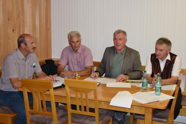 Hubert Buchinger (UBV NÖ), Josef Mair, Karl Keplinger und Johann Großpötzl beim Pressegespräch.