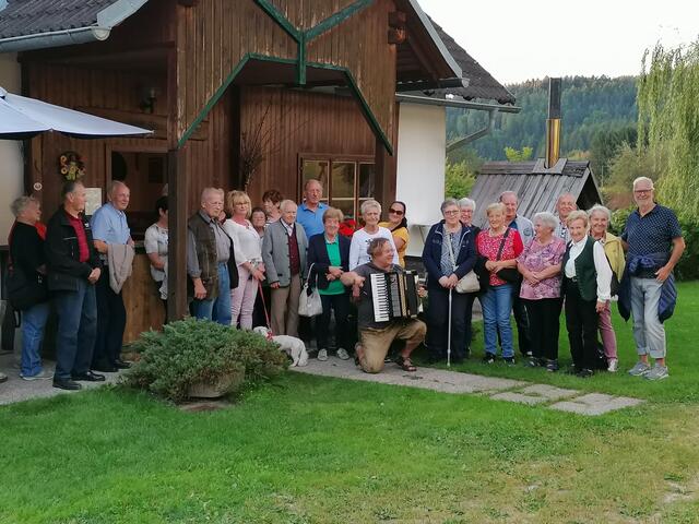 Der Ausflug klang bei der Buschenschenke Neuhauser aus. | Foto: PVÖ St. Michael