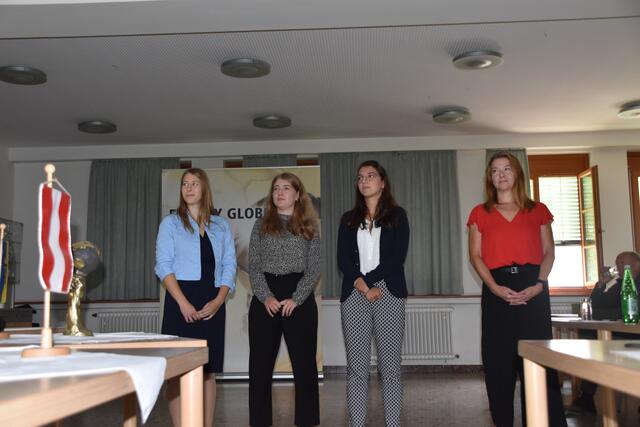 Lena Oppitz, Hannah Leitner, Viktoria Kastner und Angelika Pfeifer sind Sieger in der Kategorie Jugend. | Foto: Franziska Pfeiffer