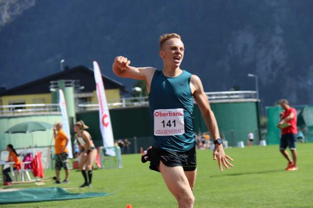 Samuel Lengauer beim Zieleinlauf in Ebensee