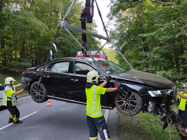 Die Feuerwehren Mariasdorf und Pinkafeld waren im Bergeeinsatz.