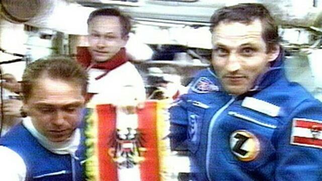 TV Übertragung "damals" - Österreich ist im  All