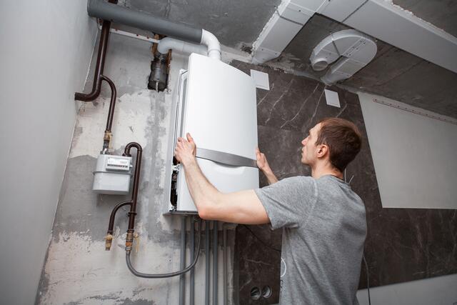 Mit den Förderaktionen sollen Anreize geschaffen werden zum Umstieg auf erneuerbare Energien.  | Foto: stock.adobe.com - Anton Gepolov
