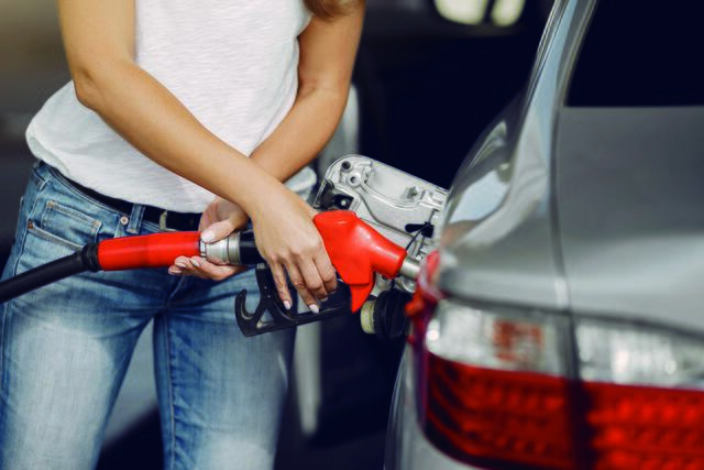Spritsparendes Fahren zahlt sich aus - hier gibt es Tipps vom Automobilclub. | Foto: freepik.com