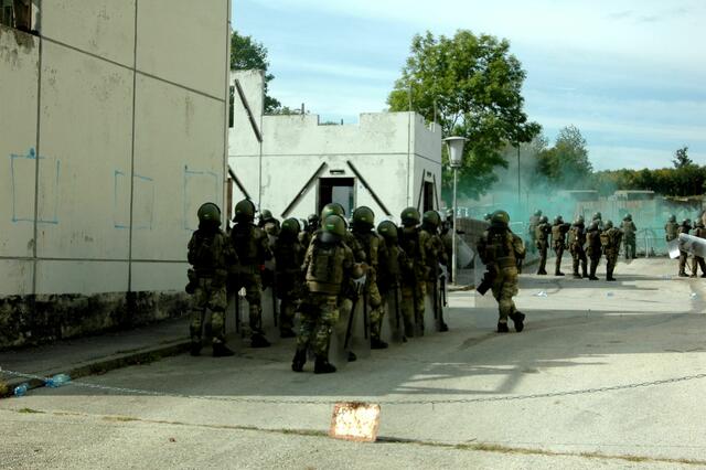 Knapp 700 Soldaten des Jägerbataillons trainierten in Bruckneudorf für Ernstfälle. | Foto: Markus Ziegler / TÜPl Bruckneudorf