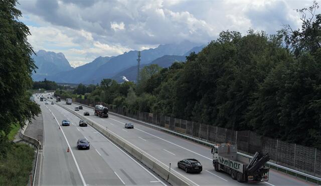 Die Erhebungen zur Klärung des Unfallherganges sind im Gange. | Foto: Josef Wind