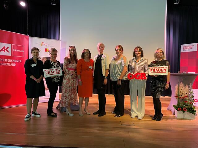 Das neue ÖGB-Frauenpräsidium: Gabi Tremmel-Yakali, Inge Unger, Hermine Supper-Schlögl, Beatrix Wagner,  Frauenvorsitzende Bianca Graf, Simone Braunstein, Beate Horvath und ÖGB-Landesfrauensekretärin Dorottya Kickinger. | Foto: ÖGB