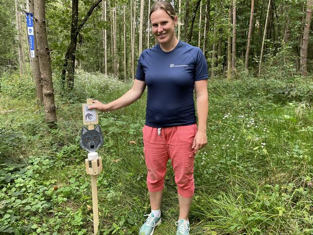 Karin Leonhardt und ihr Team haben sich die Schnitzeljagd ausgedacht.  | Foto: Elisabeth Kloiber
